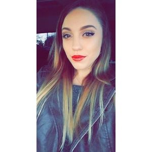 Meet your Posher, Lea